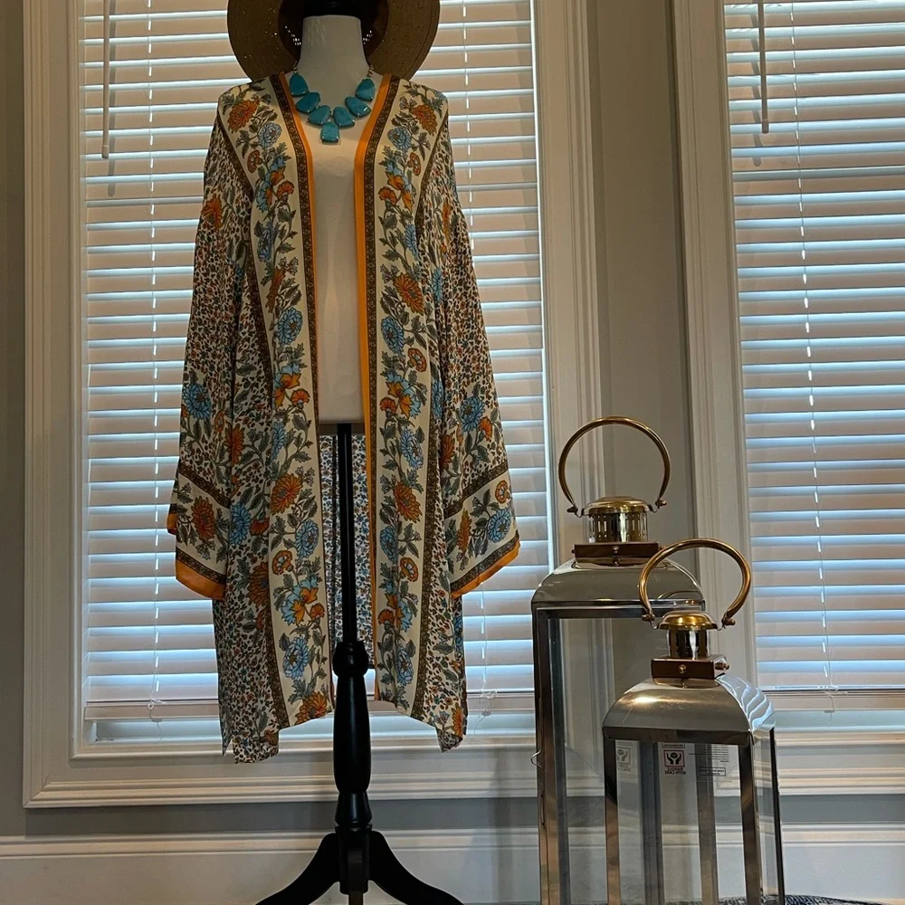 Beige multicolor Bohemian Flowing kimono floral long sleeve - Picture 13 of 16